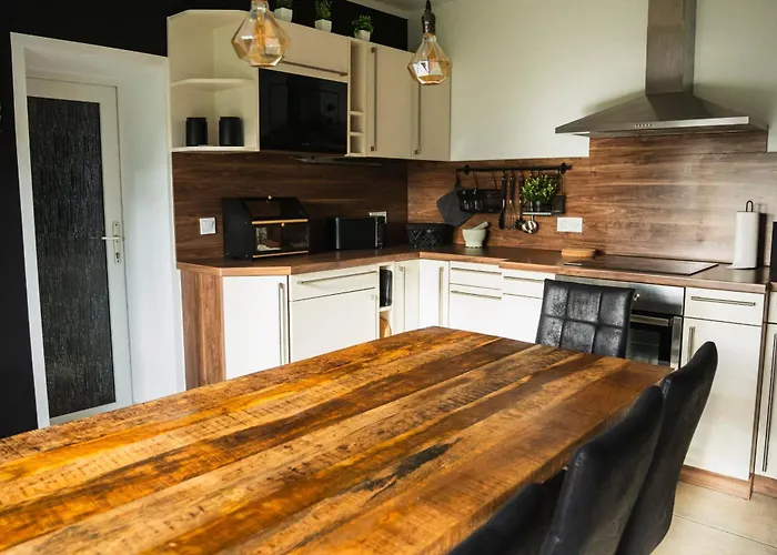 Zum Johannisthal Hosena